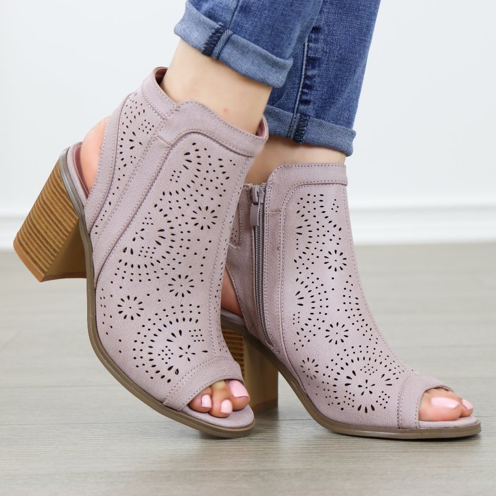 Mauve Laser Cut Design Open Toe Ankle Boots - Picture 4 of 8